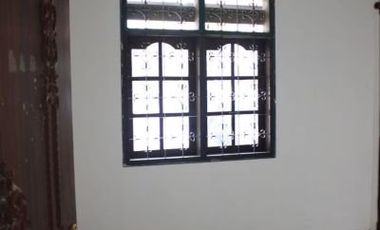 Di Sewakan Rumah 3 Kamar Posisi HOEK di Jl. Sawah Kurung, Bandung