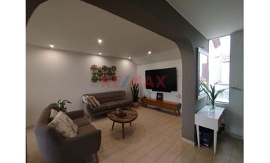 Bonito Triplex En Venta Residencial Manuel Scorza