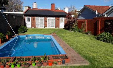 CASA 3 AMBIENTES  SOBRE LOTE 407 MTS