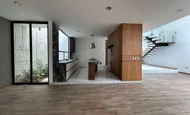 Casa en renta en ST. Angelo Resindencial