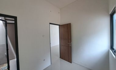 Rumah Minimalis 5 menit ke Stasiun di Bogor 1 Lantai Bebas Banjir J-38999