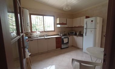 VENTA CASA QUINTA, CABAÑA, PISCINA, PARQUE, PARRILLA, COCHERA, LA REJA MORENO