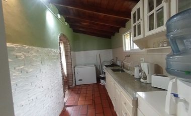 VENTA CASA QUINTA, CABAÑA, PISCINA, PARQUE, PARRILLA, COCHERA, LA REJA MORENO