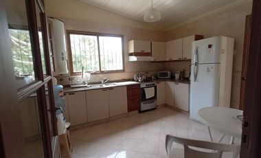 VENTA CASA QUINTA, CABAÑA, PISCINA, PARQUE, PARRILLA, COCHERA, LA REJA MORENO