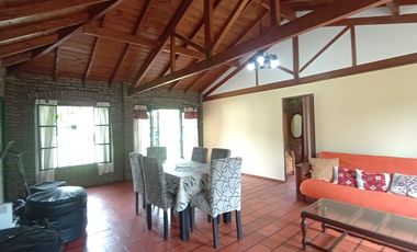 VENTA CASA QUINTA, CABAÑA, PISCINA, PARQUE, PARRILLA, COCHERA, LA REJA MORENO
