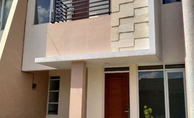 Cluster mewah ready stock ala villa sejuk murah di Sayang jatinangor