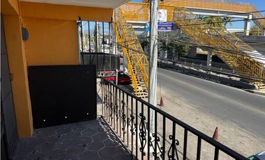 CASA EN VENTA A BORDO DE CARRETERA EN EL POLVORN