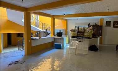 CASA EN VENTA A BORDO DE CARRETERA EN EL POLVORN