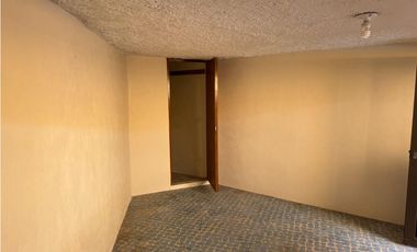 CASA EN VENTA A BORDO DE CARRETERA EN EL POLVORN