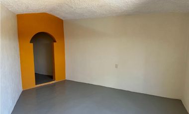 CASA EN VENTA A BORDO DE CARRETERA EN EL POLVORN