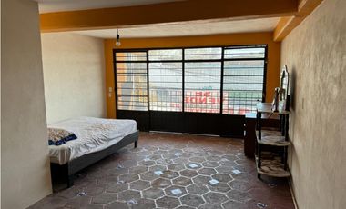 CASA EN VENTA A BORDO DE CARRETERA EN EL POLVORN