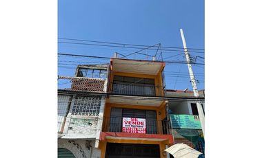 CASA EN VENTA A BORDO DE CARRETERA EN EL POLVORN