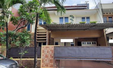 DISEWAKAN !! Rumah Bagus dan Rapih Siap Huni di Gading Kirana , Bisa Nego