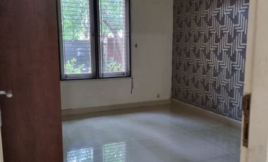 DISEWAKAN !! Rumah Bagus dan Rapih Siap Huni di Gading Kirana , Bisa Nego
