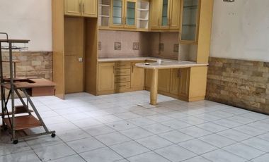 DISEWAKAN !! Rumah Bagus dan Rapih Siap Huni di Gading Kirana , Bisa Nego
