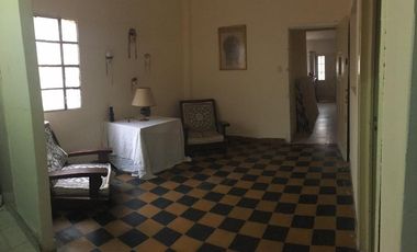 Casa en venta en Quilmes Centro
