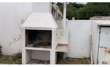 chalet con parque en Santa Isabel U.T. Chapadmalal