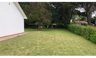 chalet con parque en Santa Isabel U.T. Chapadmalal