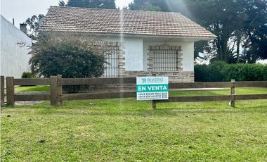 chalet con parque en Santa Isabel U.T. Chapadmalal