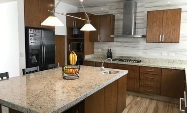 HERMOSA  RESIDENCIA EN FRACCIONAMIENTO PRIVADO