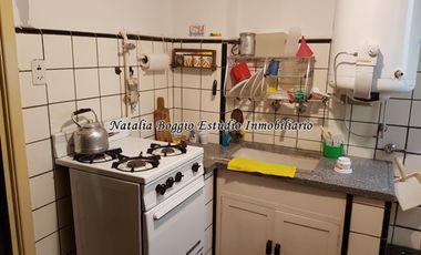 DEPARTAMENTO de 4 ambientes sobre PEATONAL y a 300 mts del MAR (EXCELENTE OPORTUNIDAD)