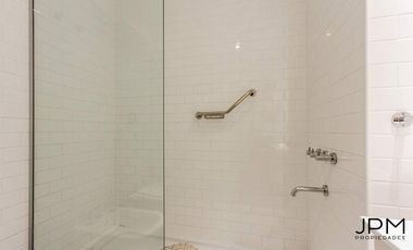 Muy luminoso Alquiler Temporario Gran Monoambiente C/balcón y Lavarropas