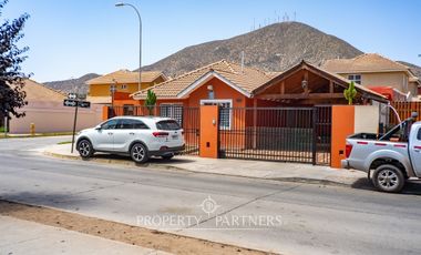 Casa de un piso remodelada en sector Serena Oriente