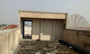 Di jual ruko /rukan 4 lantai, jalan raya satelit barat, surabaya