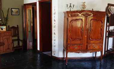 CASA DE 5 AMBIENTE CON PILETA