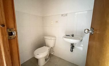 apartamento en arriendo en prados del este. Cod A5742