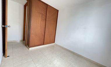 apartamento en arriendo en prados del este. Cod A5742