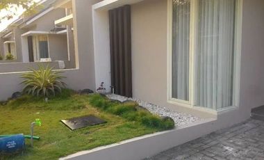 BAGUS Cakep Rumah Pojok Golden Berry
