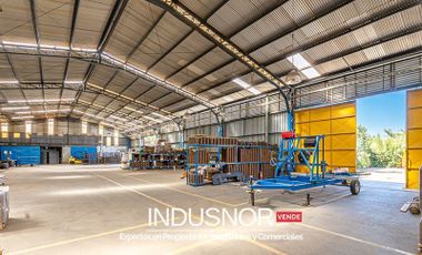 Industrial en Venta en Industrial Galpón sector Mariscal con Av.Santa Rosa
