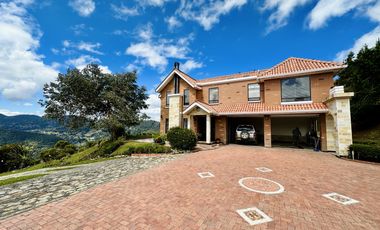 casa en arriendo en vereda el salitre. Cod A7510769