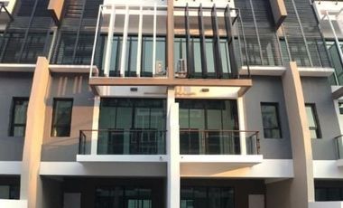 For Sale Bless Town Sukhumvit 50