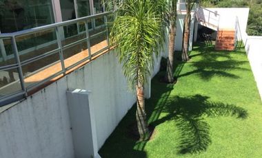 RENTA DEPARTAMENTO AMUEBLADO MILENIO III EN CONDOMINIO CON ALBERCA