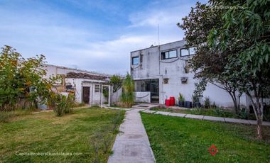 Casa en venta en el Campanario a precio de terreno.