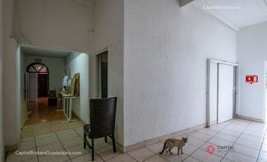 Casa en venta en el Campanario a precio de terreno.