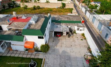 Casa en venta en el Campanario a precio de terreno.