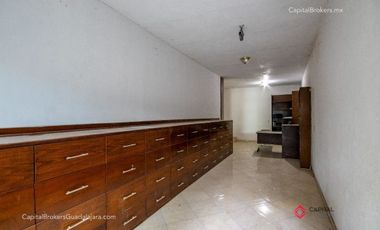 Casa en venta en el Campanario a precio de terreno.