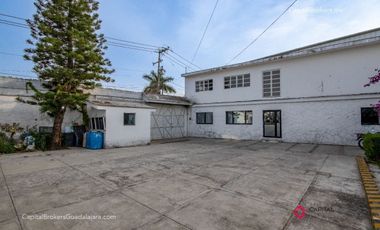 Casa en venta en el Campanario a precio de terreno.