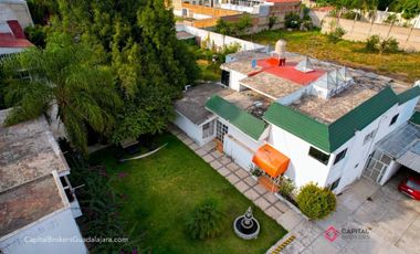 Casa en venta en el Campanario a precio de terreno.