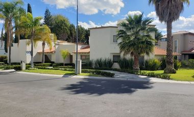 Casa en Renta en El Fraccionamiento El Campanario , Querétaro