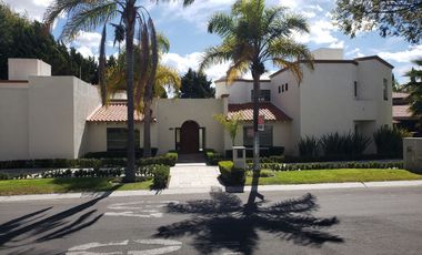 Casa en Renta en El Fraccionamiento El Campanario , Querétaro