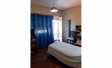 CASA 3 AMB. C/ DEPENDENCIA, PATIO Y COCHERA DOBLE