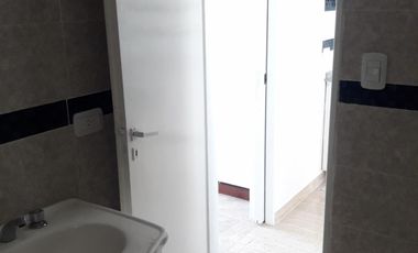 Depto 2 Amb En Venta En Pozo En Ramos Mejía - Avellaneda  AMPLISIMOS DEPARTAMENTOS DE 2 AMBIENTES EN SEGUNDO PISO, A ESTRENAR