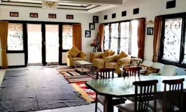 VILLA GRAND WHIZ TRAWAS MOJOKERTO MURAH