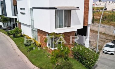 CASA EN VENTA COTO SENDAS VALLE IMPERIAL
