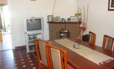 chalet 3 amb en lote propio Barrio San Juan