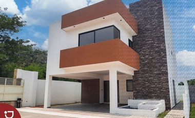 Casa a la venta Medellín, Veracruz; residencial con alberca